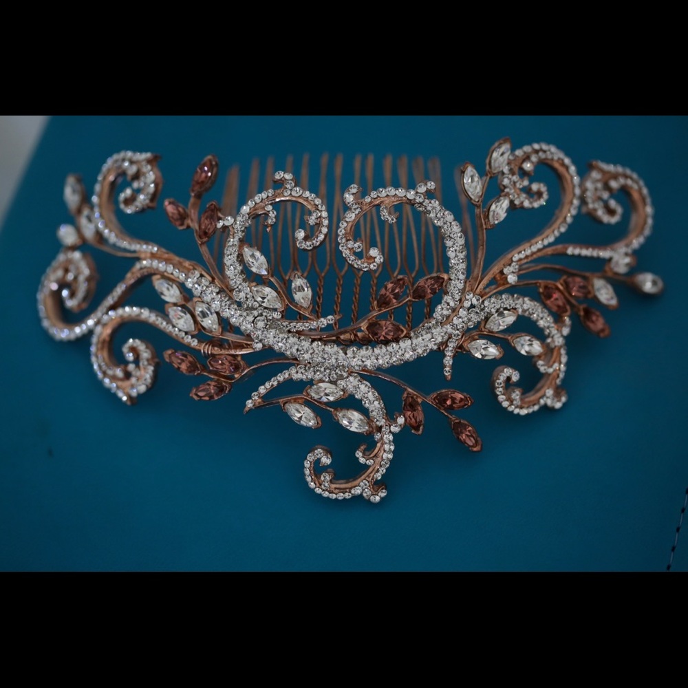 Custom crystal hair comb